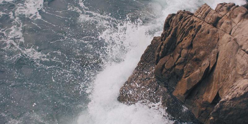 时间敏感网络（TSN）如何重塑工业自动化：揭秘确定性延迟与高可靠数据传输的底层逻辑