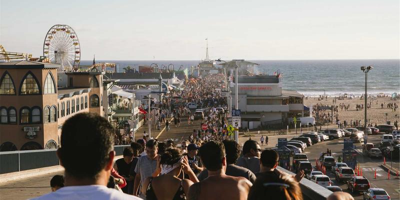 构筑数字防线：零信任网络架构（ZTNA）在远程办公与混合云中的实战指南